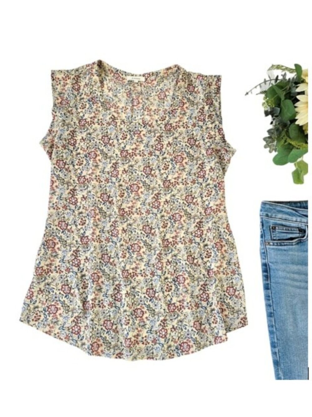 Pleione Cream Floral Cap-Sleeve Blouse